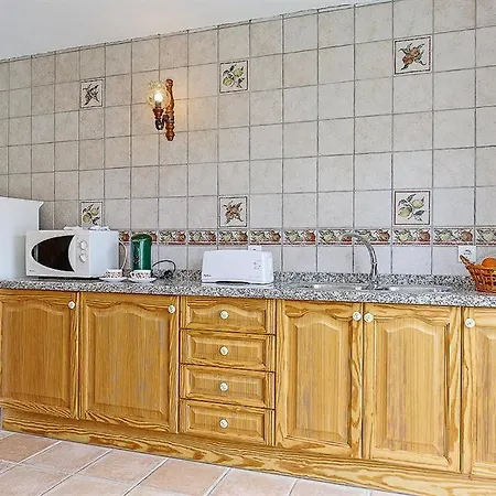 Sleeps 20 Pool Air Con Wifi Villa